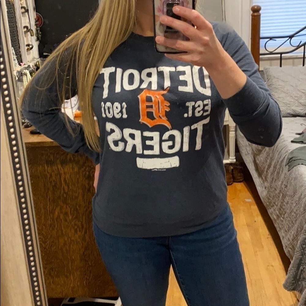 Detroit Tigers EUC MLB Lightweight Long Sleeve